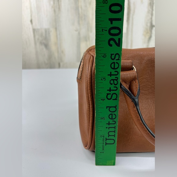 LC Lauren Conrad Barrel Crossbody Bag - Picture 8 of 9